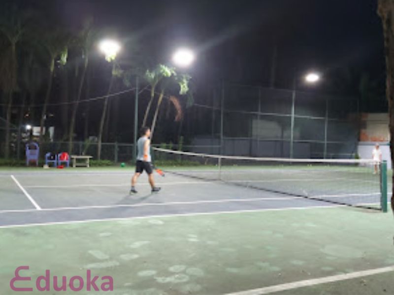 Dịch Vụ Tại Sân Tennis Trúc Giang