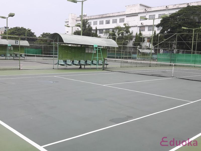 Dịch vụ tại sân tennis Á Châu
