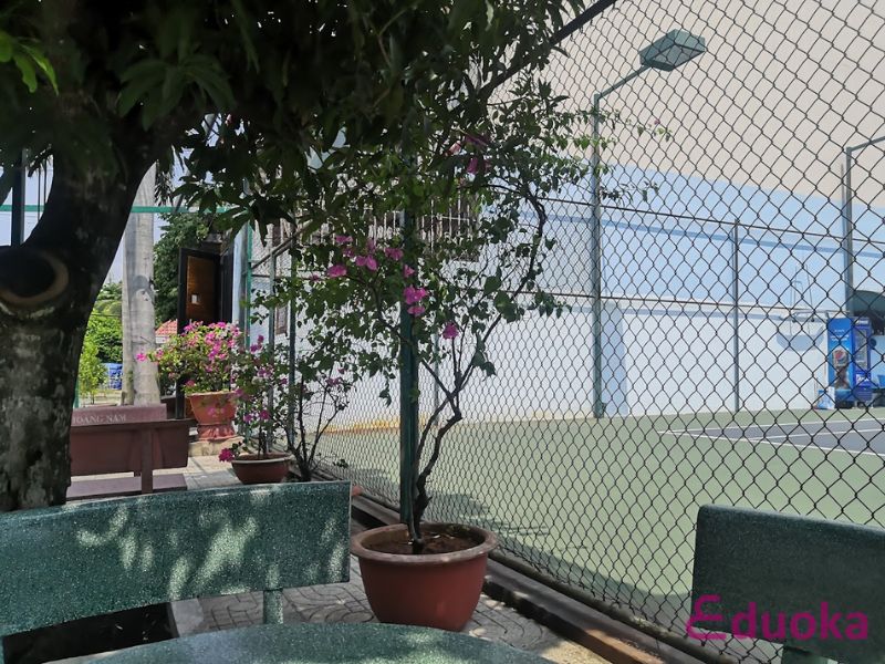 Tiện ích tại Sân Tennis Nga - Việt