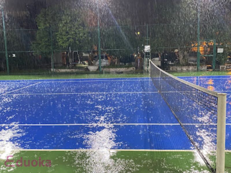 Các dịch vụ tại Sân Tennis Nhà Nghỉ 