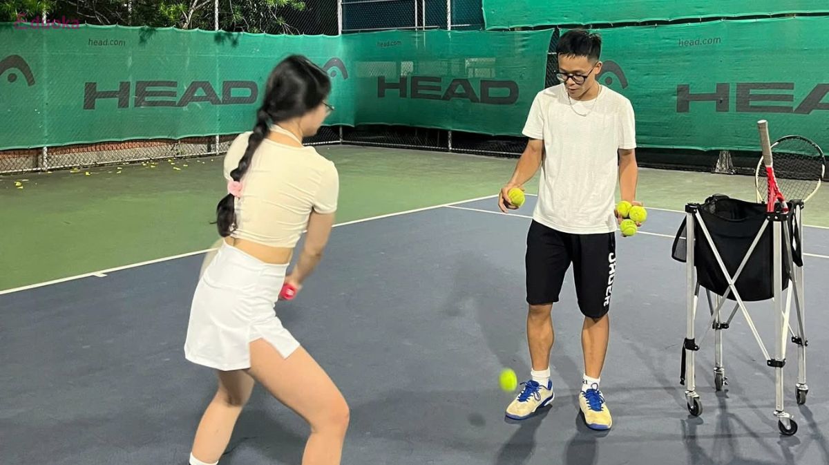 Lớp dạy tennis phường Tam Bình cho người mới bắt đầu