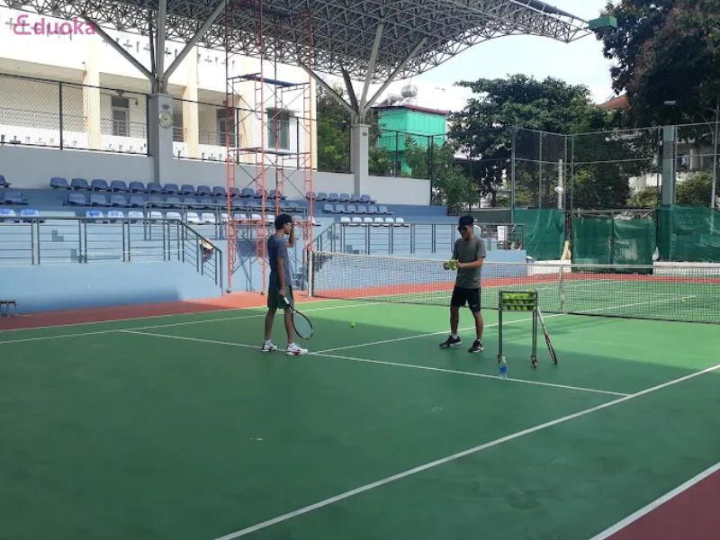 Sân tennis Nhà Thi Đấu Hồ Xuân Hương