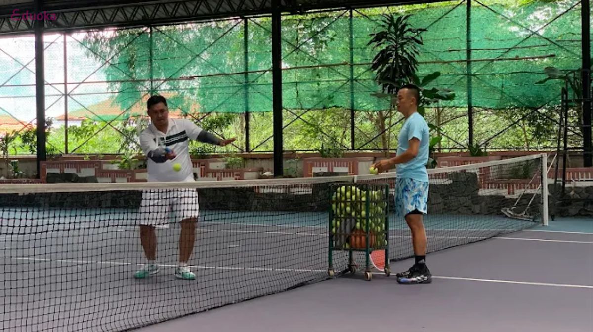 Lớp dạy tennis phường Bình Lợi Trung – Học phí hợp lý