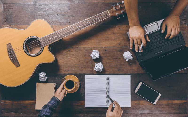 GUITAR ĐỆM HÁT COMBO KHÓA HỌC TỪ CƠ BẢN ĐẾN NÂNG CAO