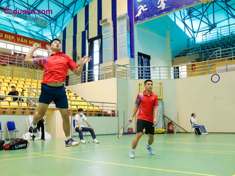 Học đánh cầu lông từ Cơ Bản đến Nâng Cao ở Quận 1 - Lớp PVB CLUB