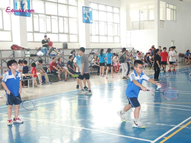 Lớp học đánh cầu lông - Thầy Phụng (Giáo viên cấp 3) 