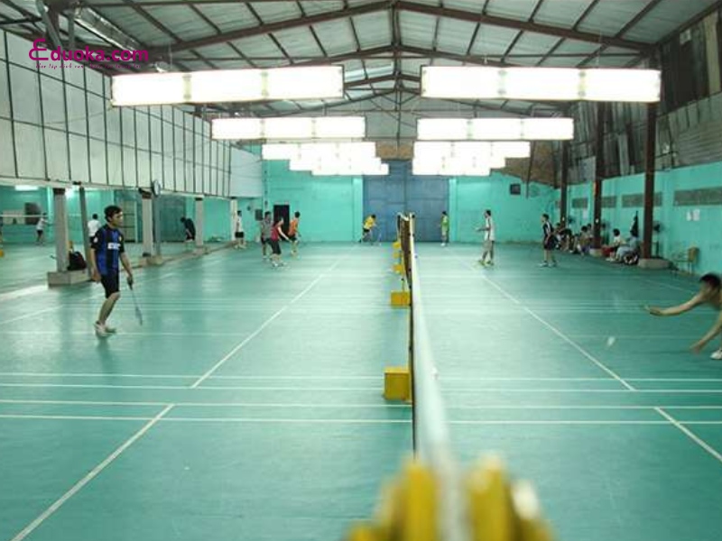 Những lưu ý quan trọng khi tìm kiếm các trung tâm dạy cầu lông Huyện Nhà Bè