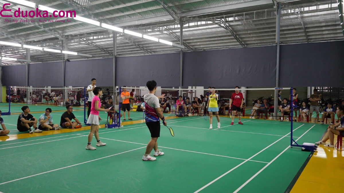 Top 9+ sân cầu lông huyện Bình Chánh đẹp, phí sân rẻ