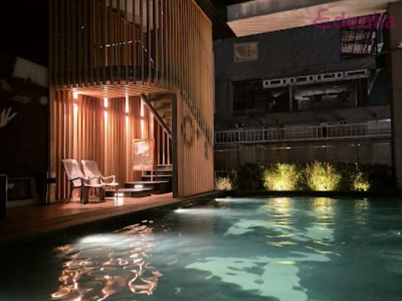 Tiện ích tại Hồ Bơi Zazz Urban Ho Chi Minh Hotel