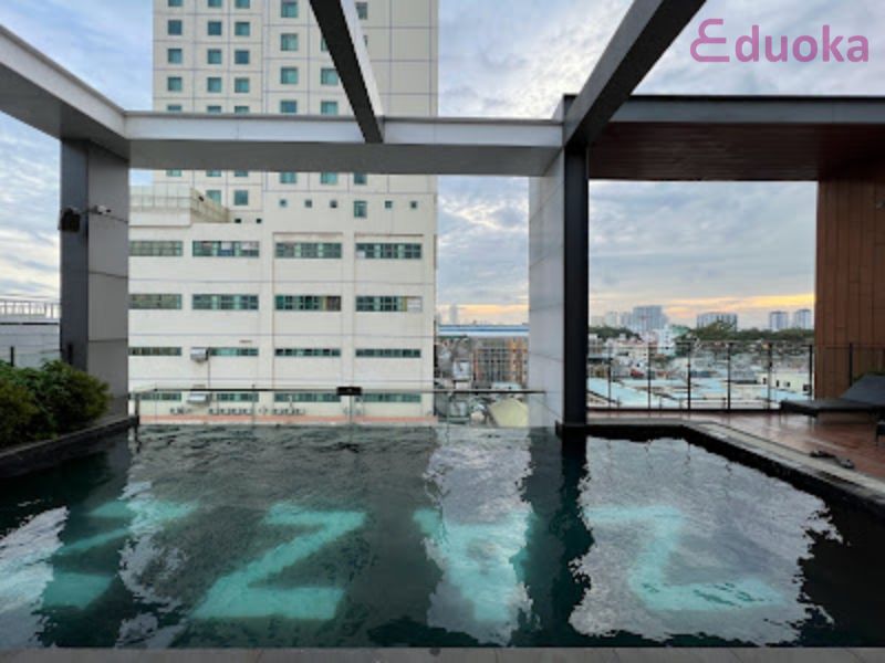 Giới thiệu chung về Hồ Bơi Zazz Urban Ho Chi Minh Hotel