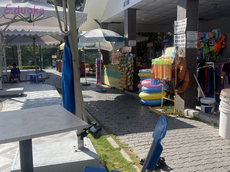 Dịch vụ tại Hồ bơi Nam Long