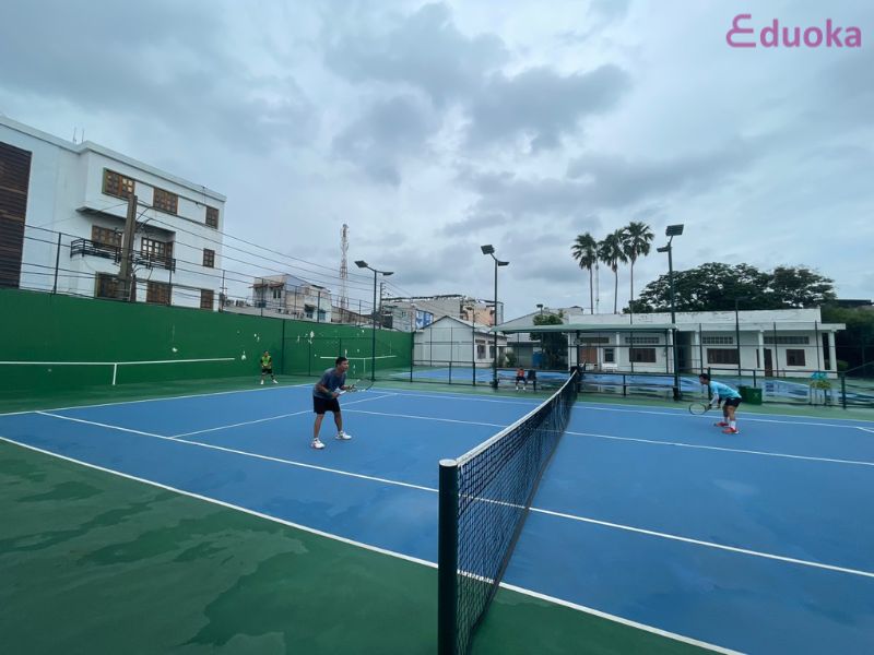 Lợi ích tại sân tennis P/S