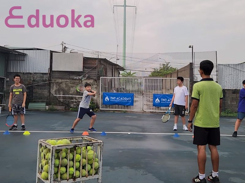 Các tiện ích tại Sân Tennis Lâm Viên