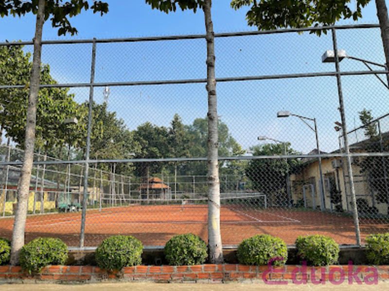 Review Về Sân Tennis Đất Sét Hợp Phong