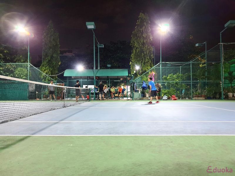 Dịch Vụ Tại CLB Tennis Hoàng Long