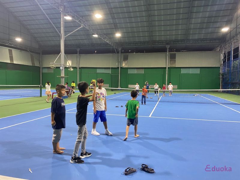 Tiện ích tại Sân tennis Huy Hoàng 555