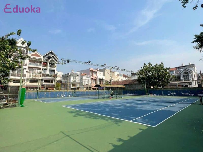 Lợi Ích Tại Sân Tennis Làng Hoa
