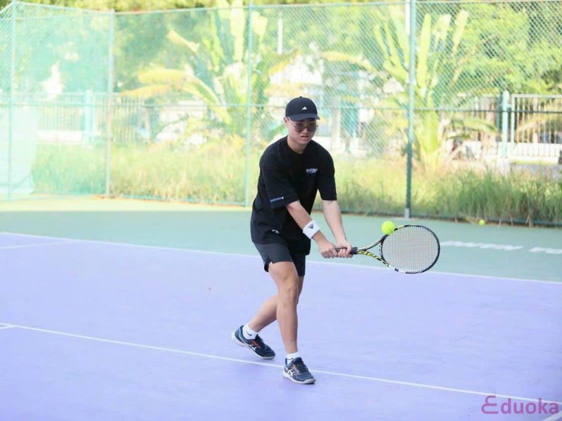 Dịch Vụ Tại Sân Tennis Lê Quang