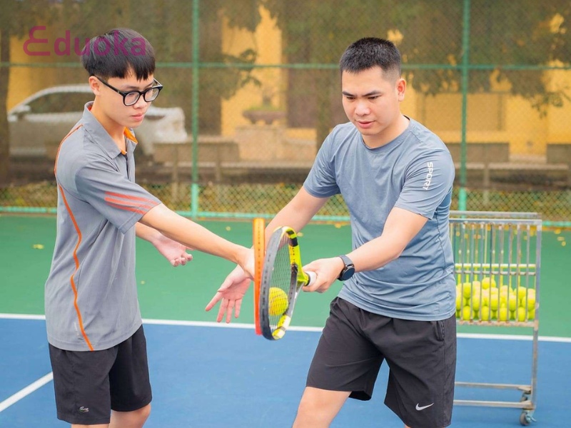 Một số lợi ích mang lại khi tham gia chơi tennis