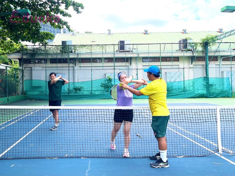 Lớp dạy tennis TPHCM Hưng Thịnh Tennis Club