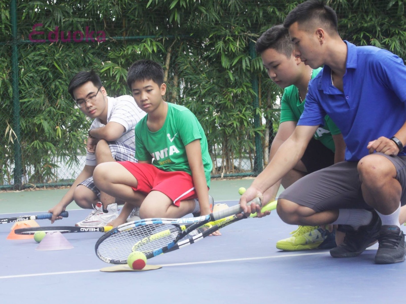 Lý do nên chọn lớp học tennis huyện Bình Chánh