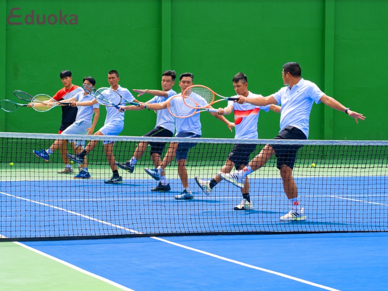 Lớp học tennis tại các lớp dạy tennis Phú Nhuận