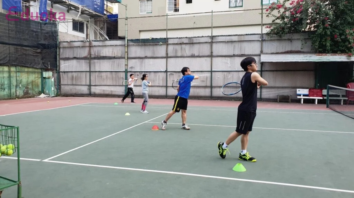 Lớp dạy tennis Tân phú - Học tennis giá rẻ, cam kết 100% biết đánh